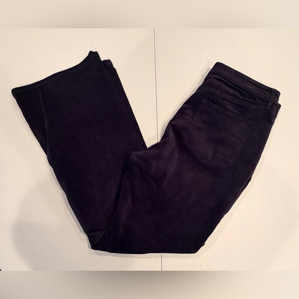 LOFT | Five Pocket Slim Flare Pants in Velvet. Size: 14/32